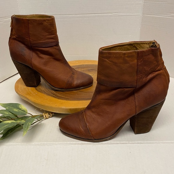 Rag & Bone Distressed Rustic Leather Heeled Ankle Boots - Picture 2 of 12